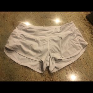 lululemon speed up shorts 2.5”  size 6
